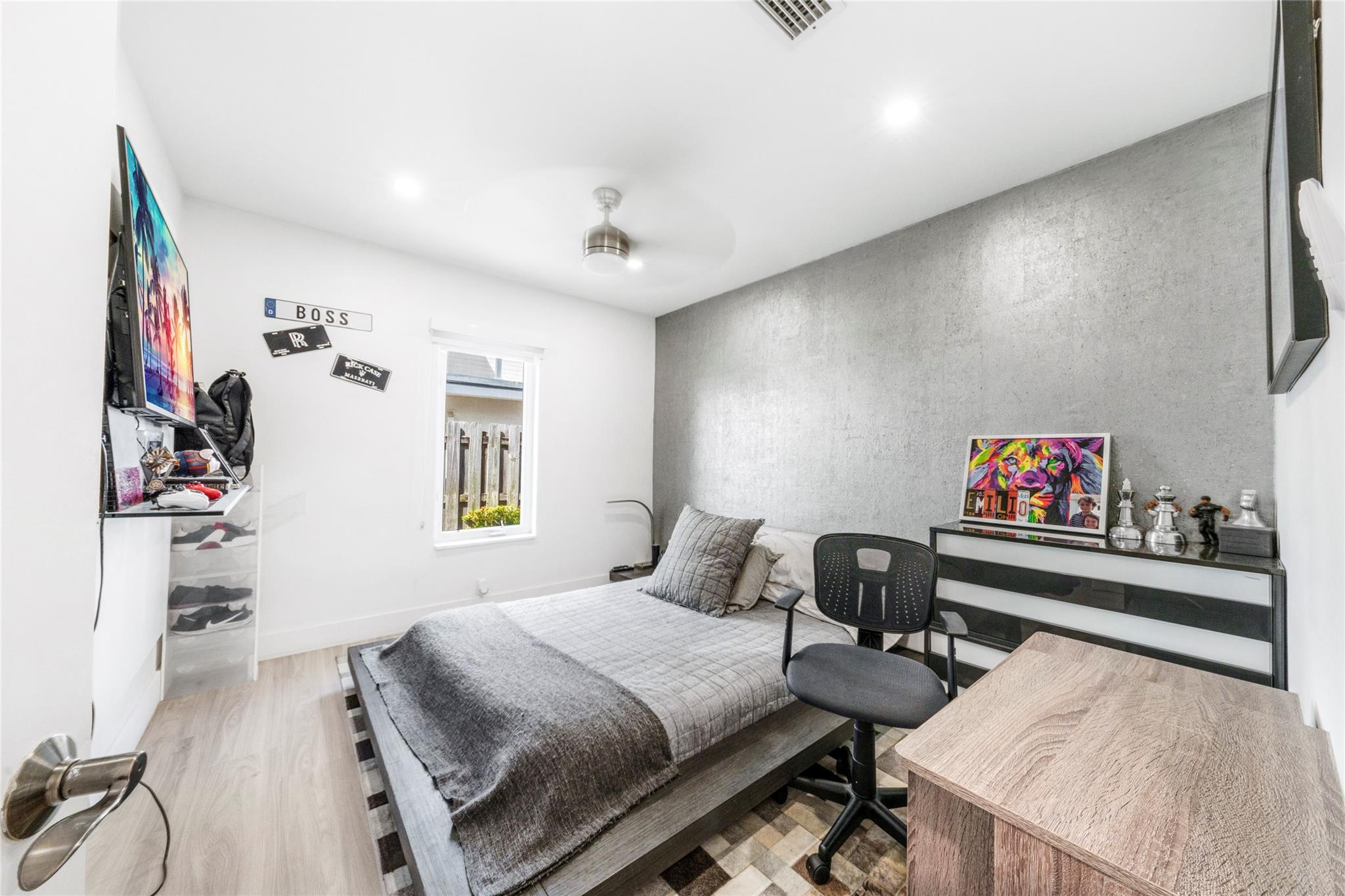 11 S Castle Hbr Is Fort Lauderdale, FL 33308