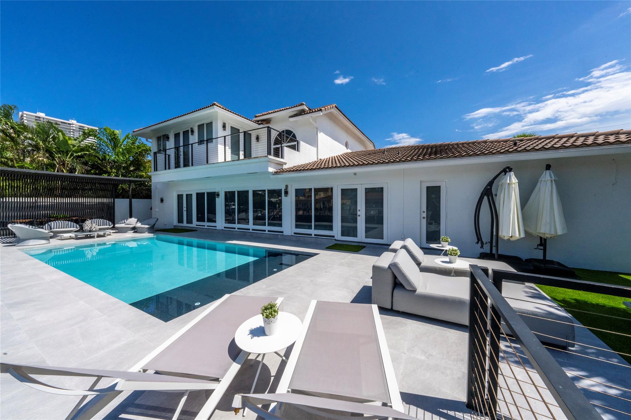 11 S Castle Hbr Is Fort Lauderdale, FL 33308