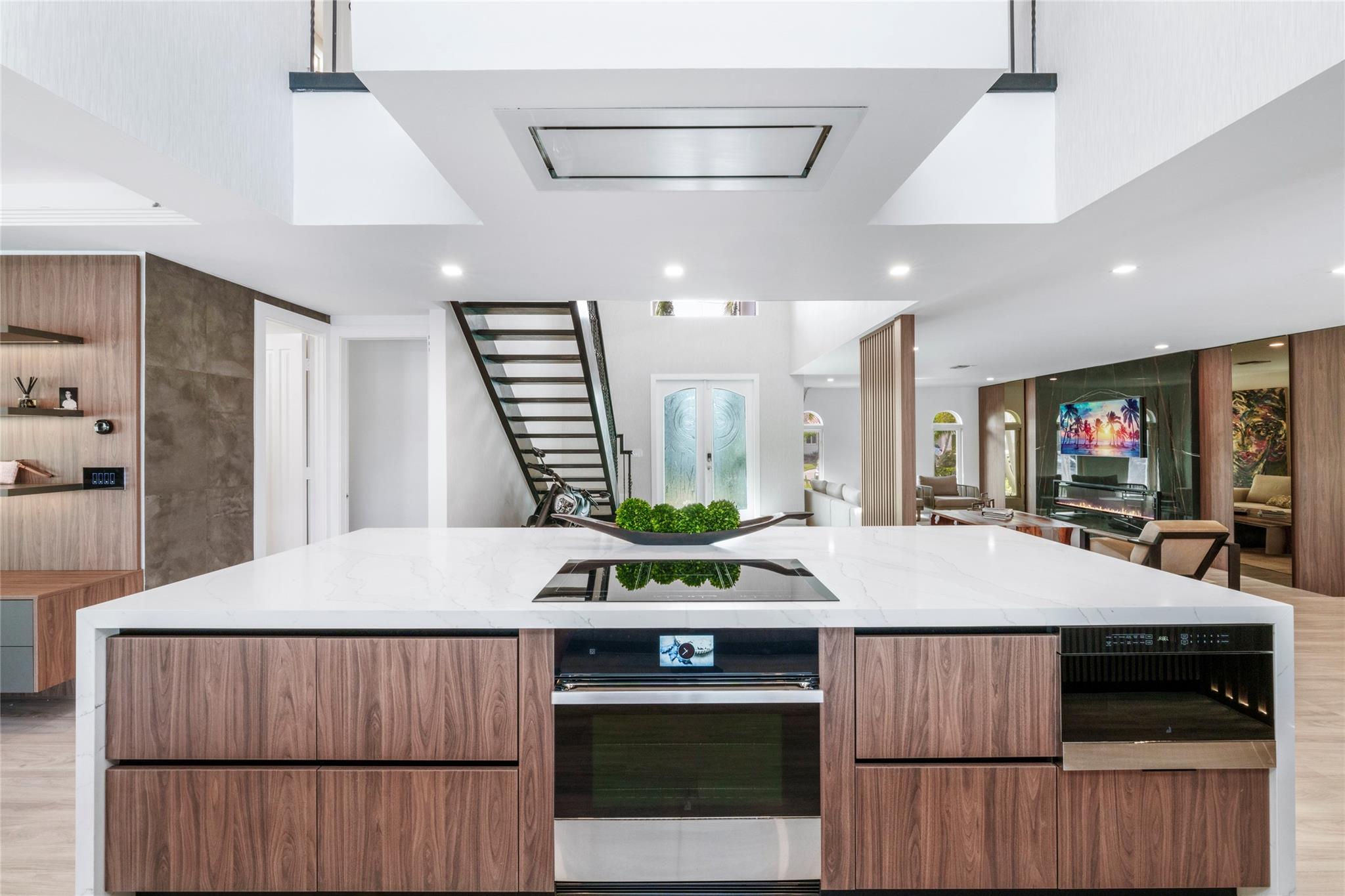 11 S Castle Hbr Is Fort Lauderdale, FL 33308