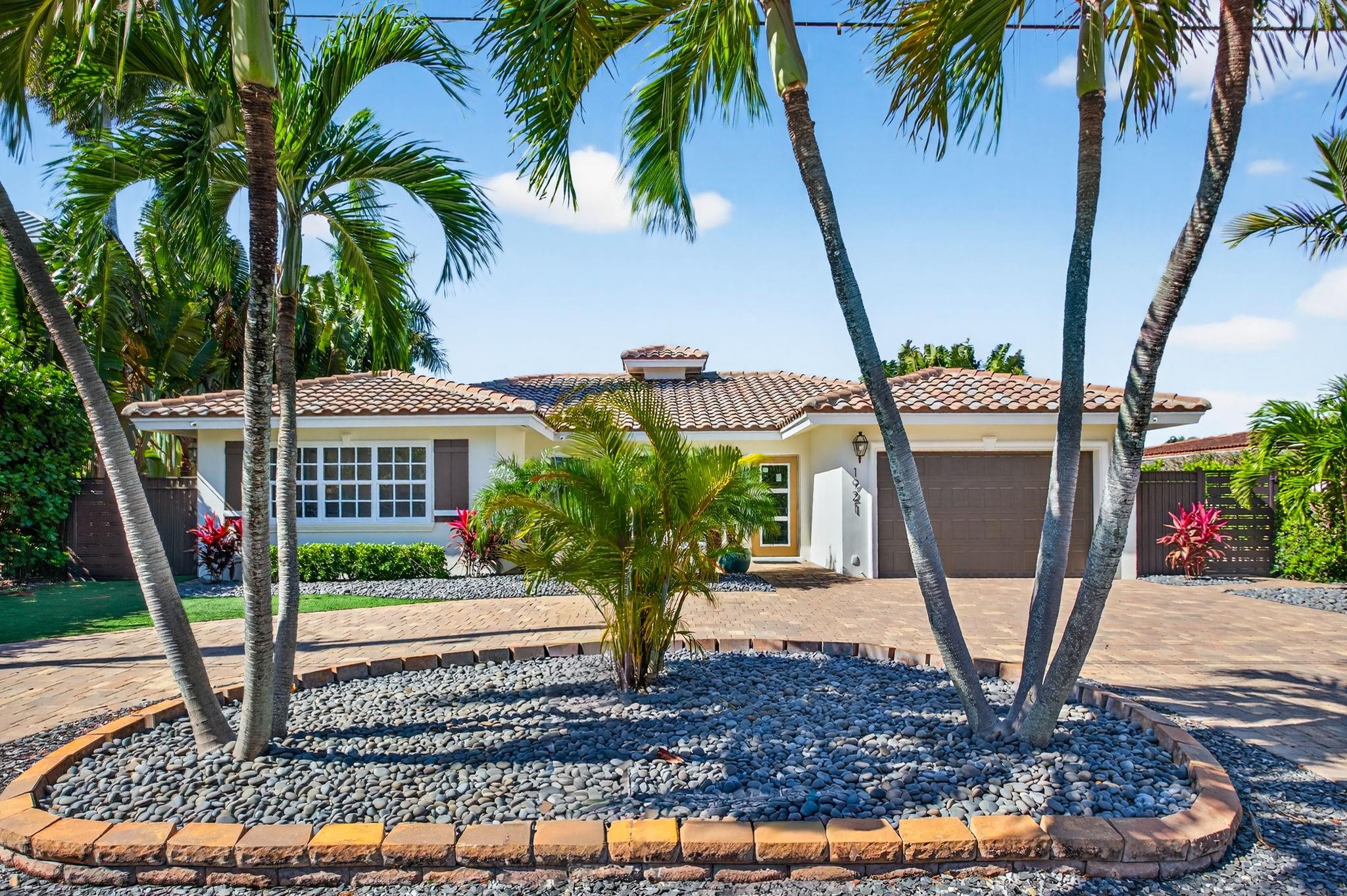 1921 W Terra Mar Dr Lauderdale By The Sea, FL 33062