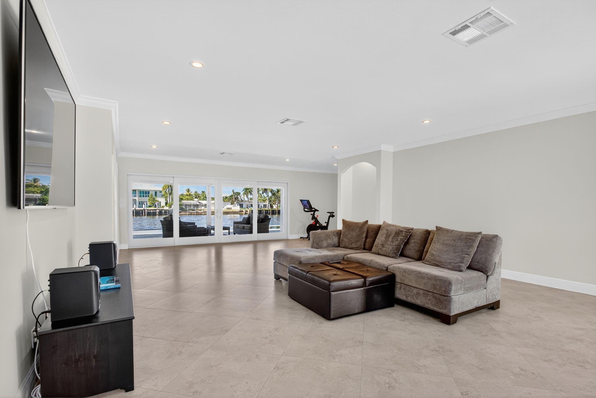 1921 W Terra Mar Dr Lauderdale By The Sea, FL 33062