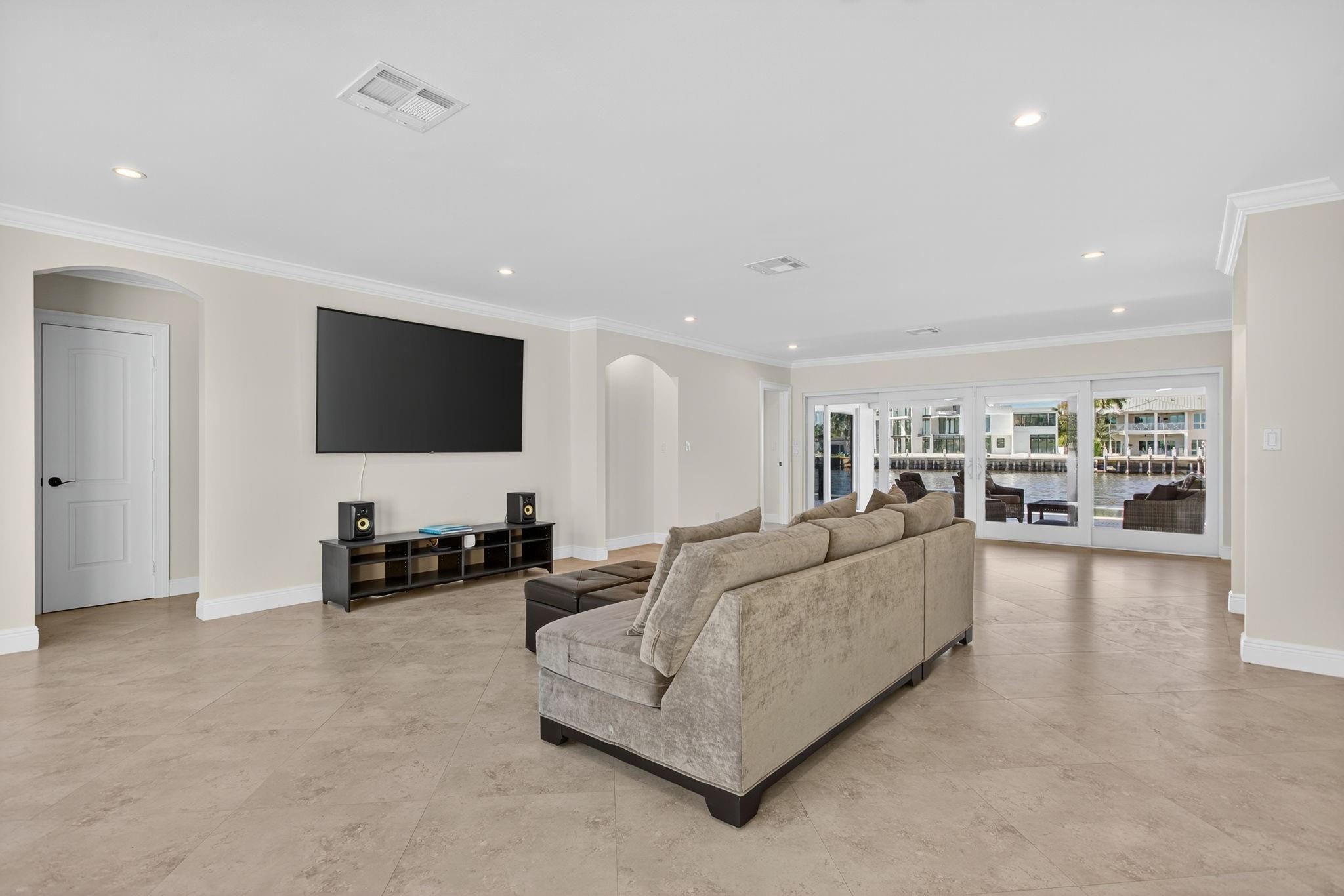 1921 W Terra Mar Dr Lauderdale By The Sea, FL 33062