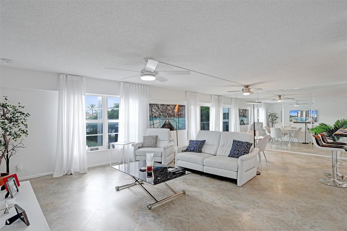 5100 Dupont Blvd #3G Fort Lauderdale, FL 33308