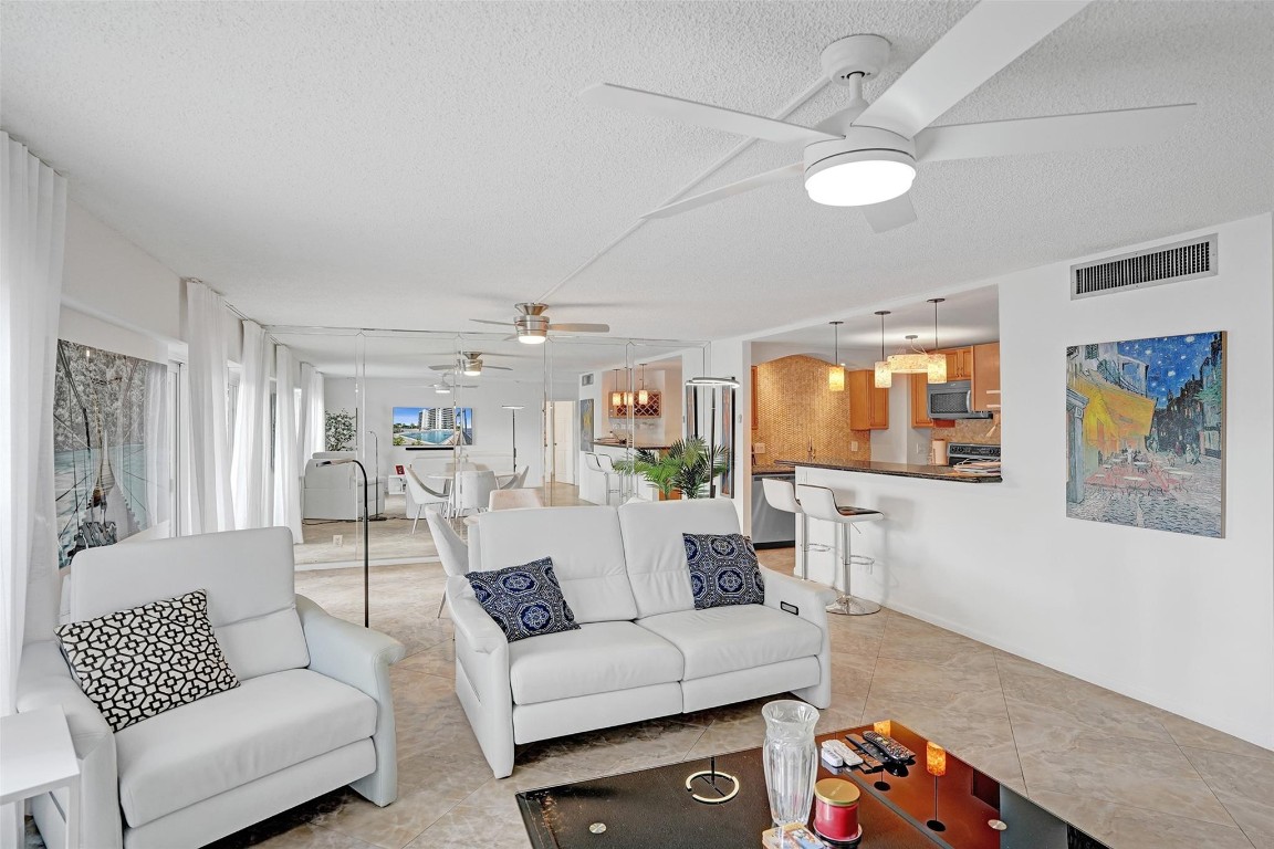 5100 Dupont Blvd #3G Fort Lauderdale, FL 33308