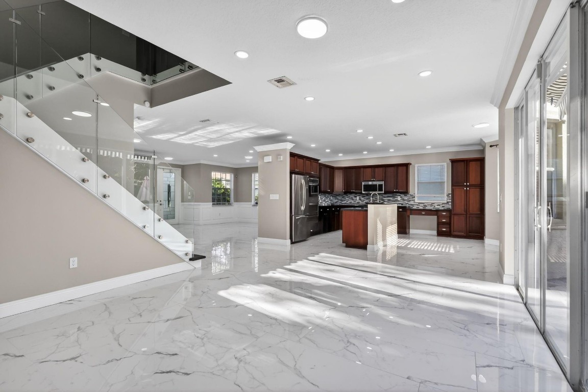 9115 Dupont Pl Wellington, FL 33414