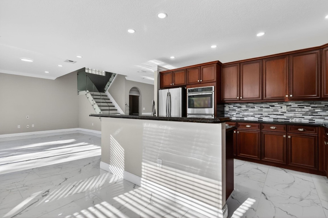 9115 Dupont Pl Wellington, FL 33414