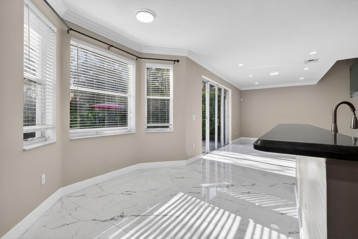 9115 Dupont Pl Wellington, FL 33414