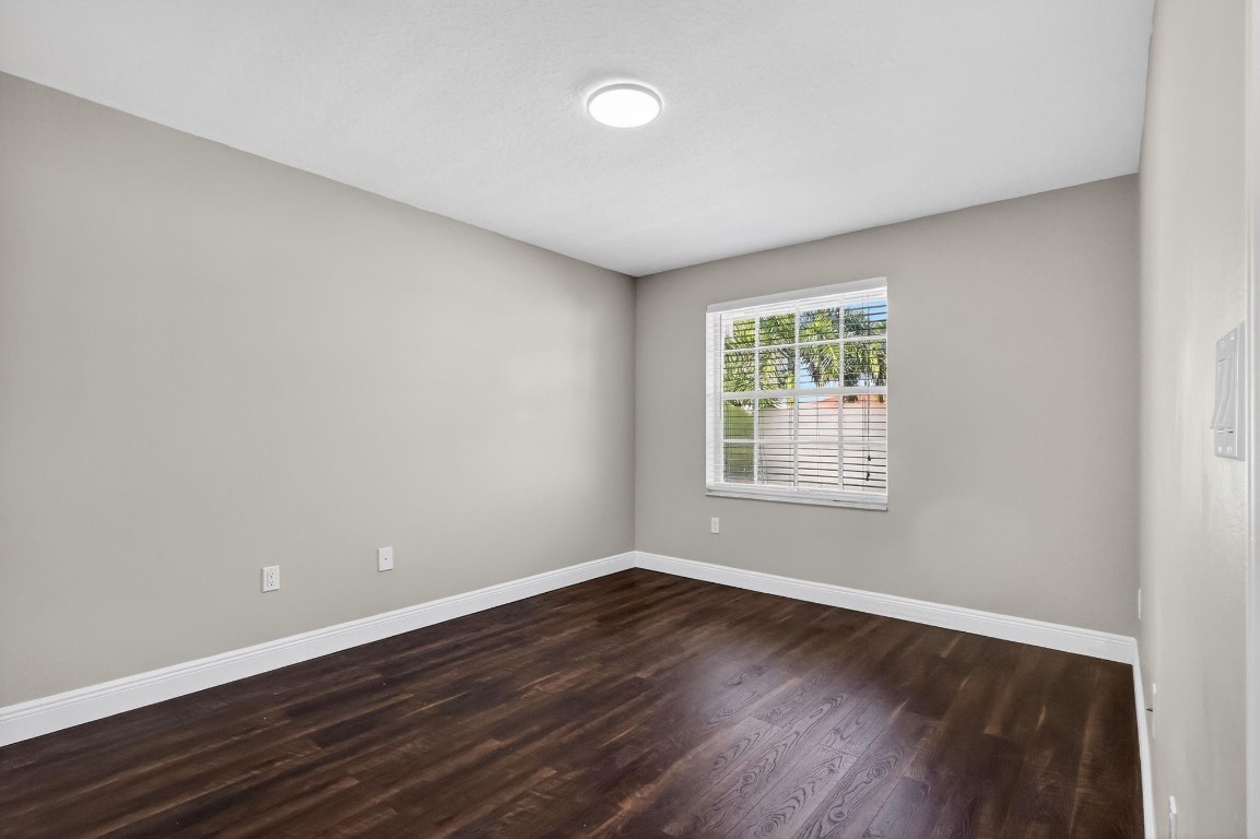 9115 Dupont Pl Wellington, FL 33414