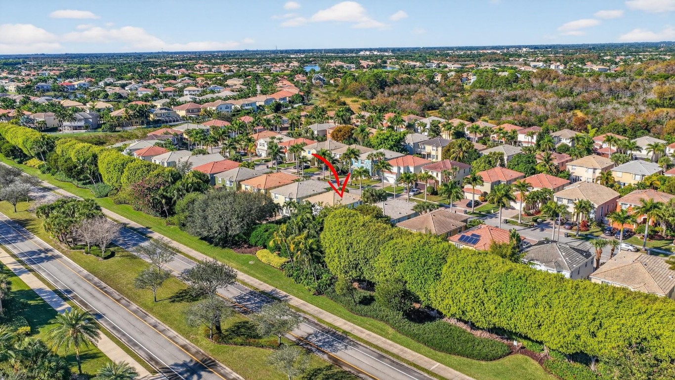 9115 Dupont Pl Wellington, FL 33414