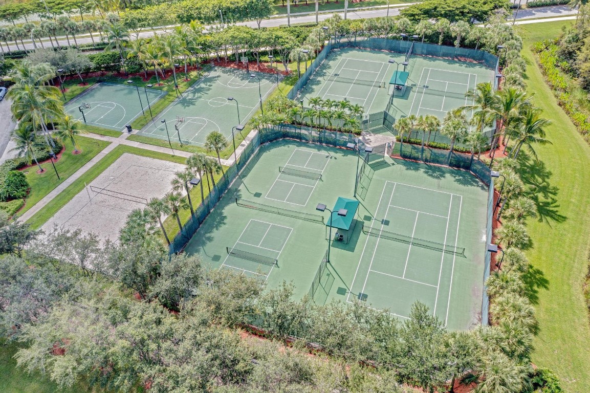 9115 Dupont Pl Wellington, FL 33414