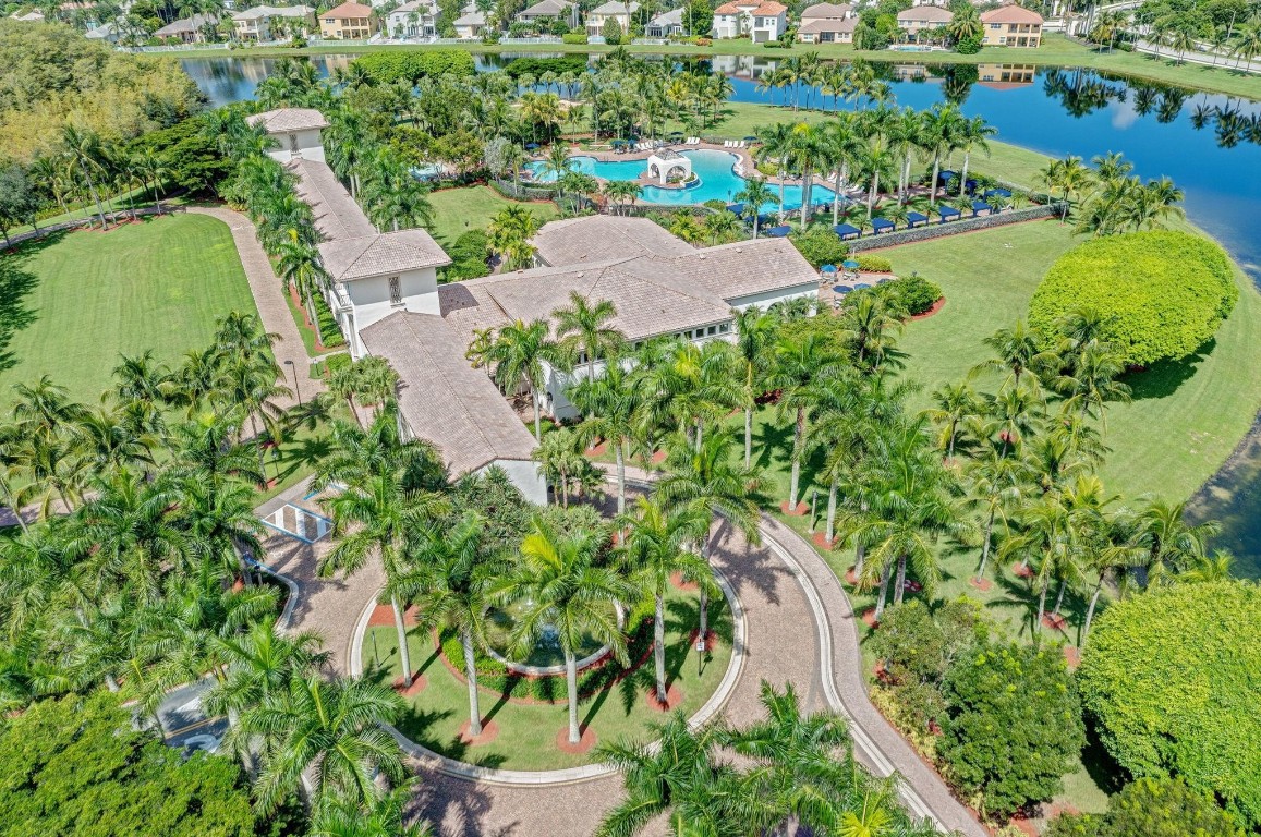 9115 Dupont Pl Wellington, FL 33414