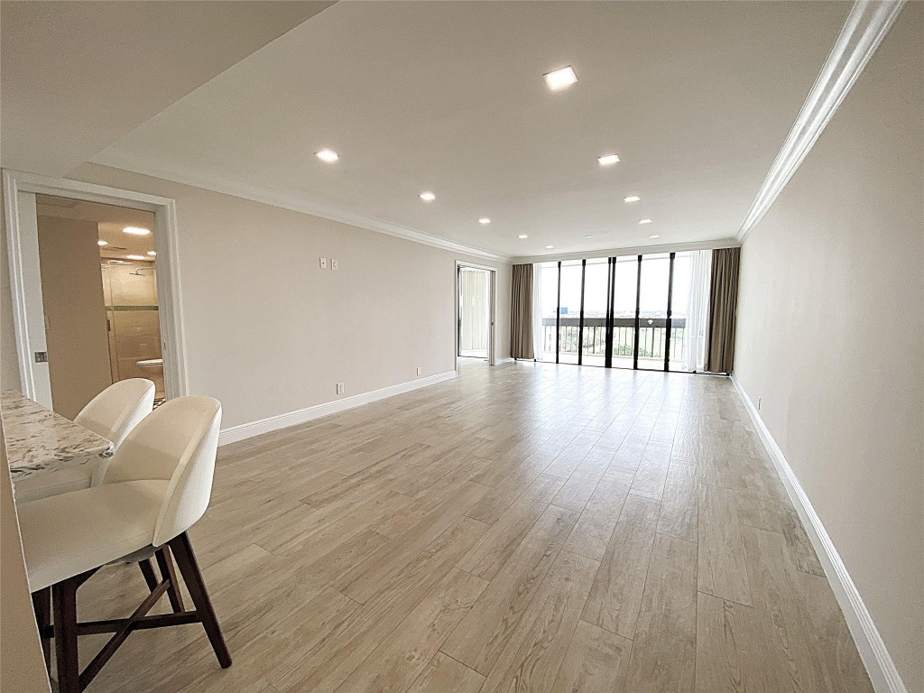 2400 Presidential #1104 West Palm Beach, FL 33401