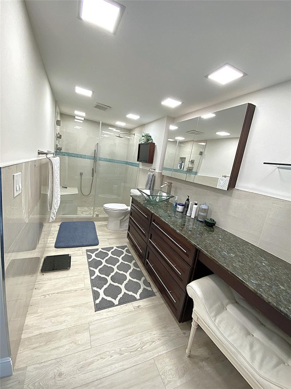 2400 Presidential #1104 West Palm Beach, FL 33401