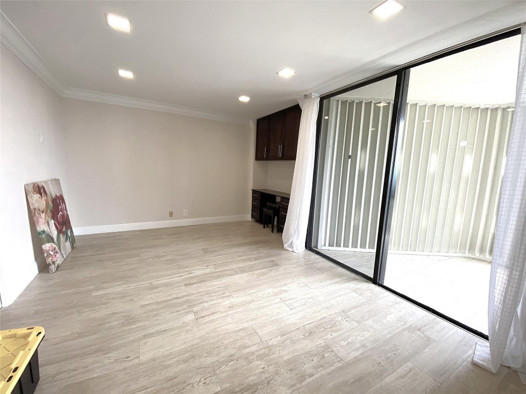 2400 Presidential #1104 West Palm Beach, FL 33401