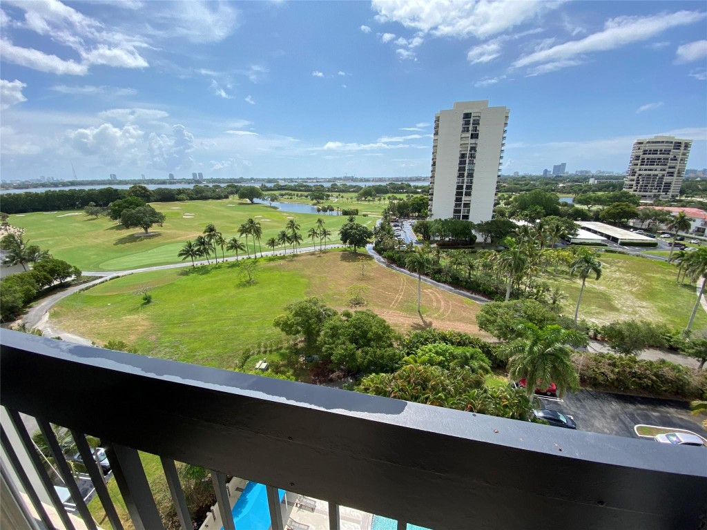 2400 Presidential #1104 West Palm Beach, FL 33401