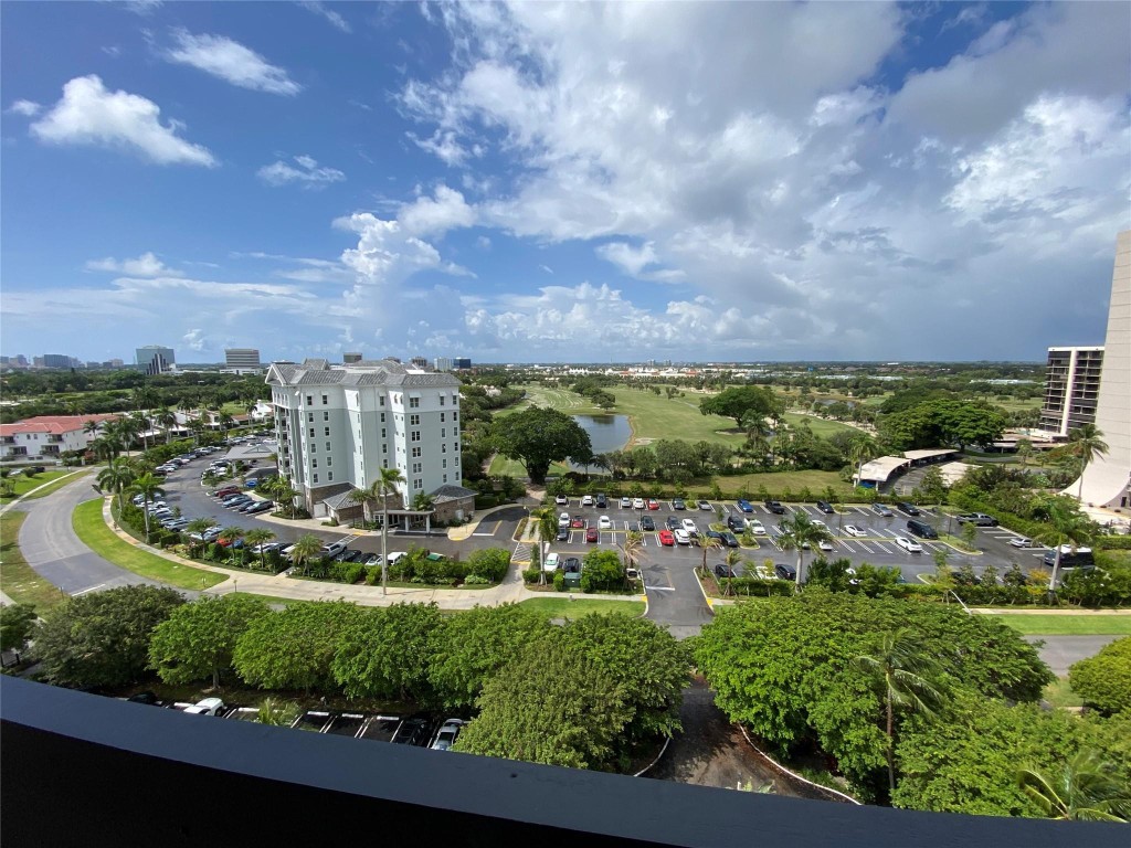 2400 Presidential #1104 West Palm Beach, FL 33401