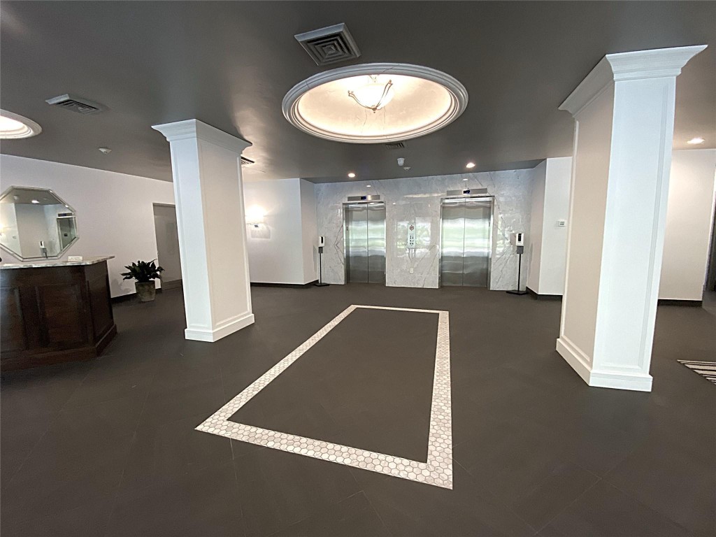 2400 Presidential #1104 West Palm Beach, FL 33401