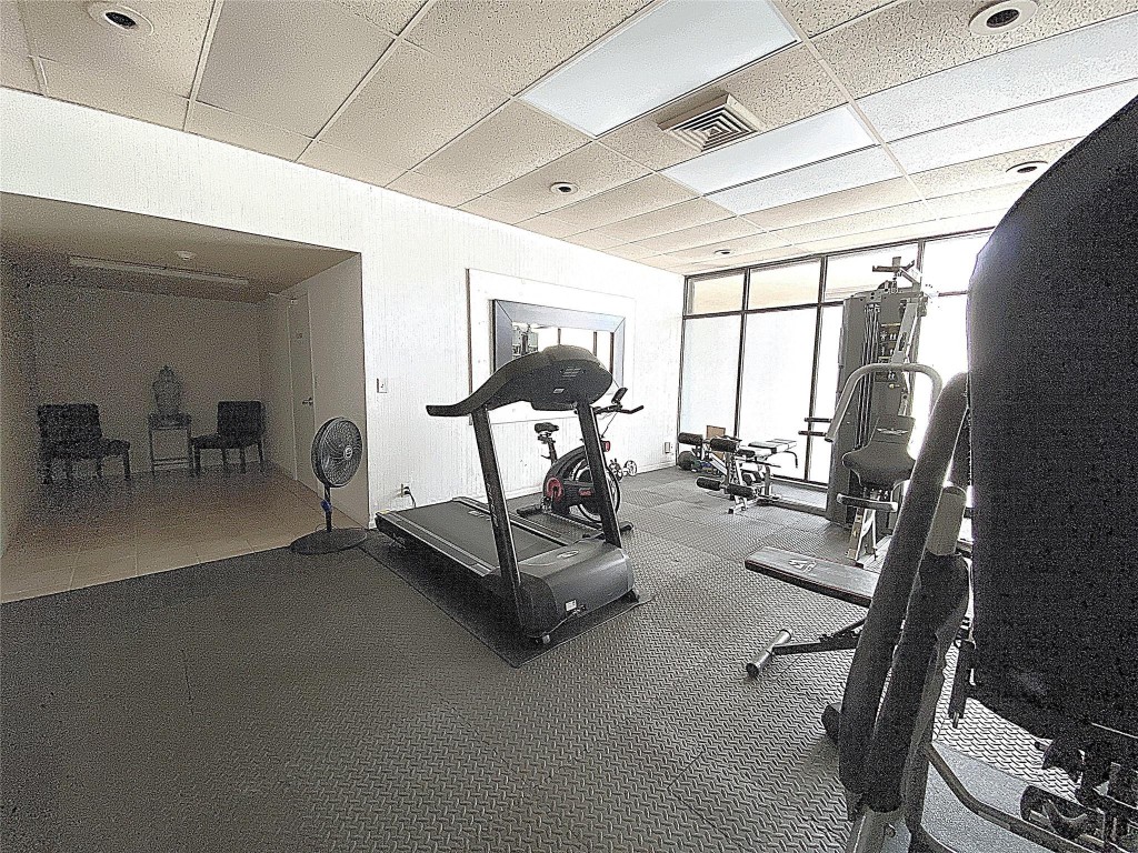 2400 Presidential #1104 West Palm Beach, FL 33401