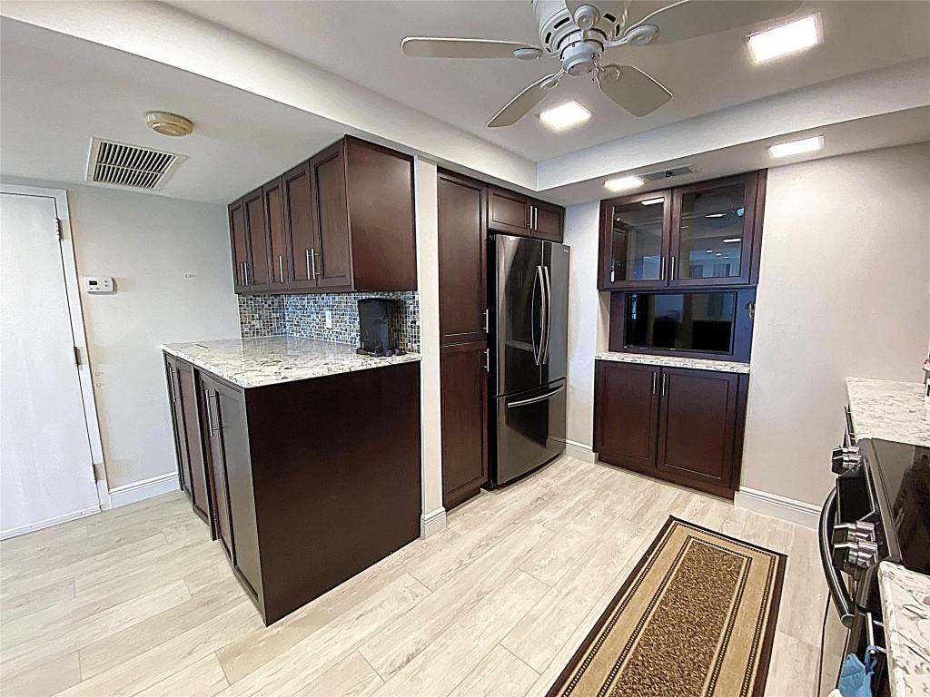 2400 Presidential #1104 West Palm Beach, FL 33401