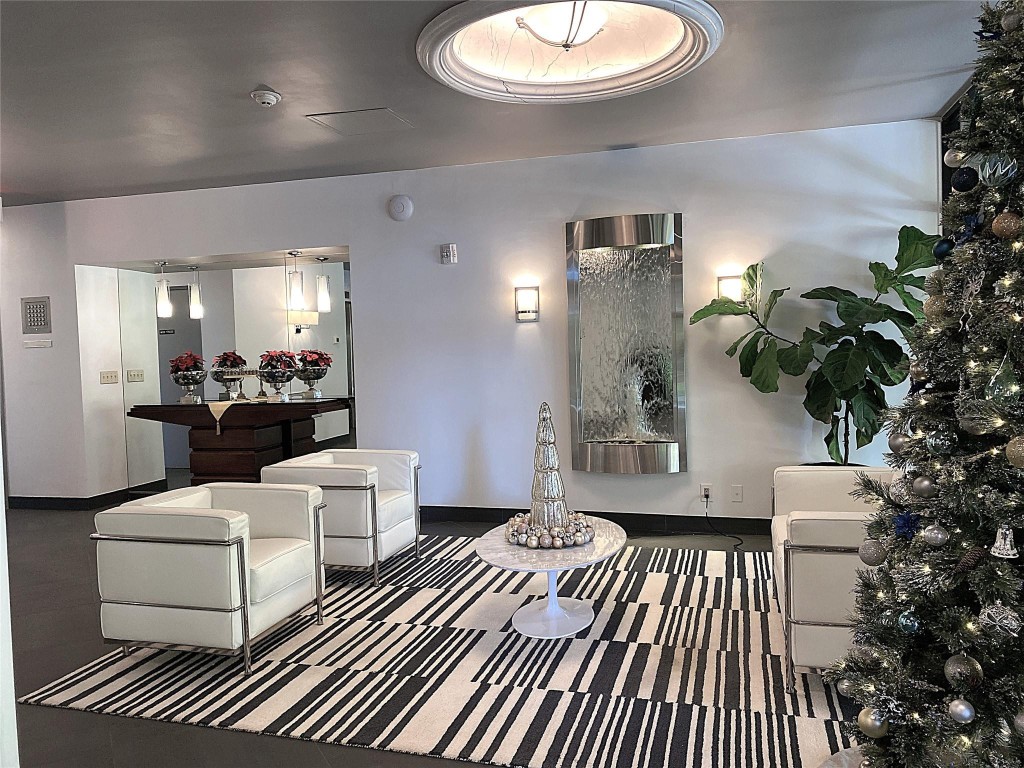 2400 Presidential #1104 West Palm Beach, FL 33401