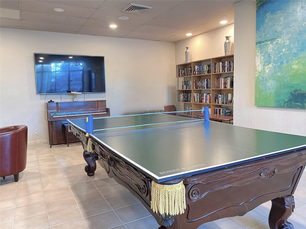 2400 Presidential #1104 West Palm Beach, FL 33401