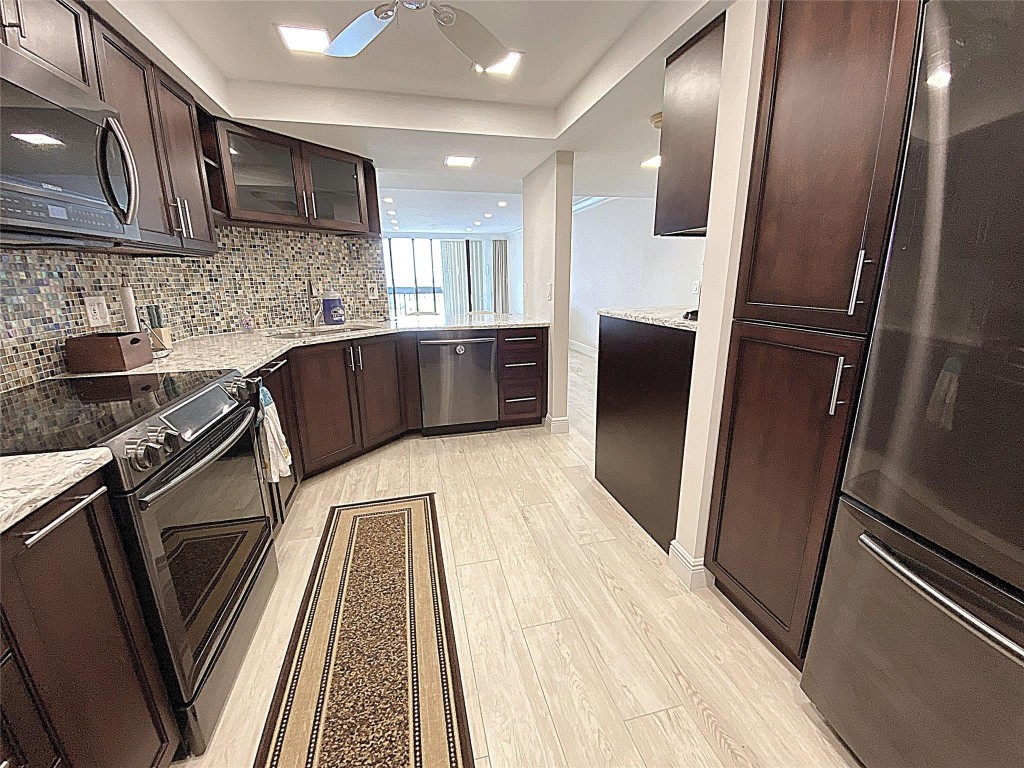 2400 Presidential #1104 West Palm Beach, FL 33401