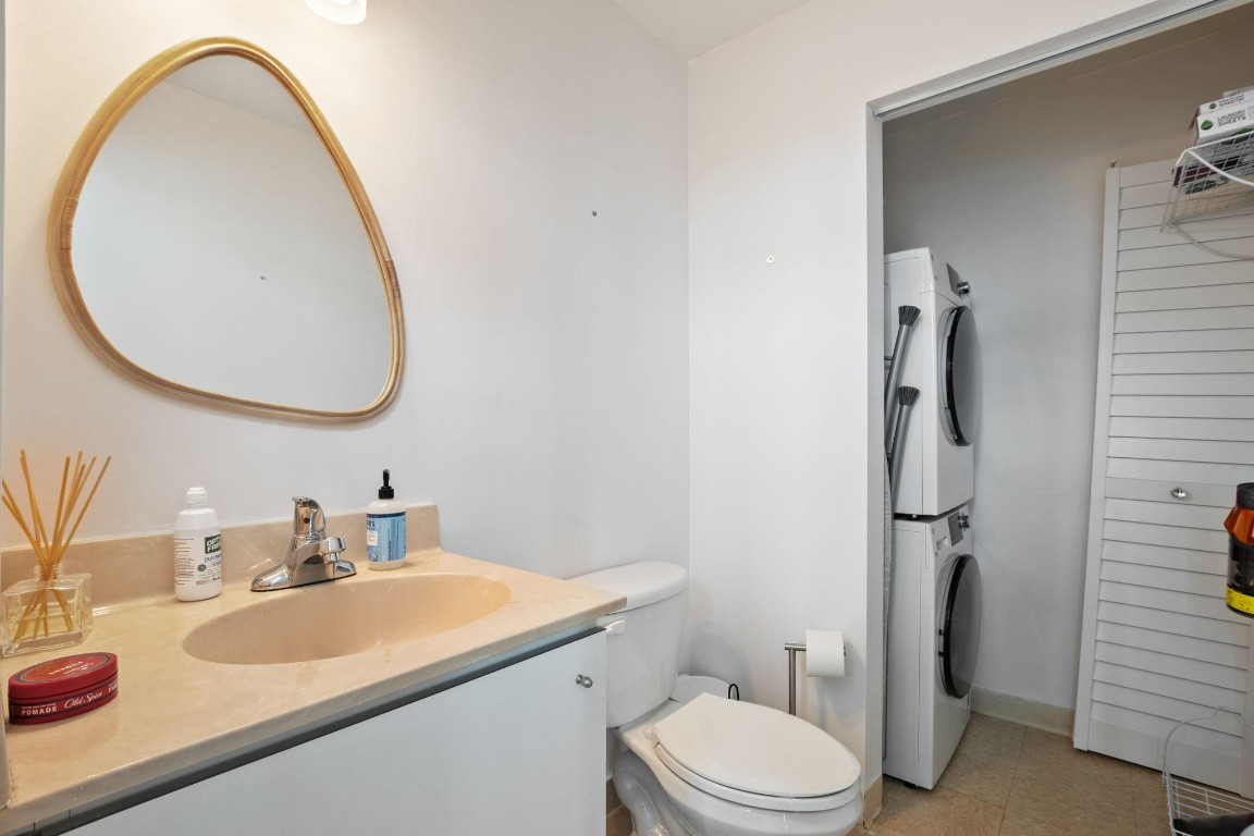 9066 SW 73rd #701 Miami, FL 33156