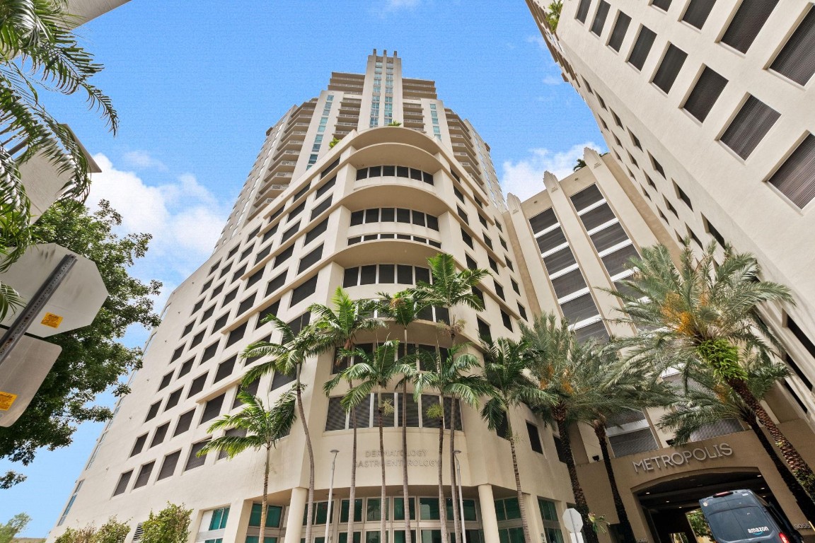 9066 SW 73rd #701 Miami, FL 33156