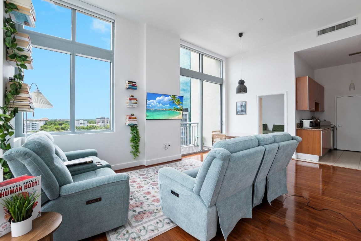 9066 SW 73rd #701 Miami, FL 33156