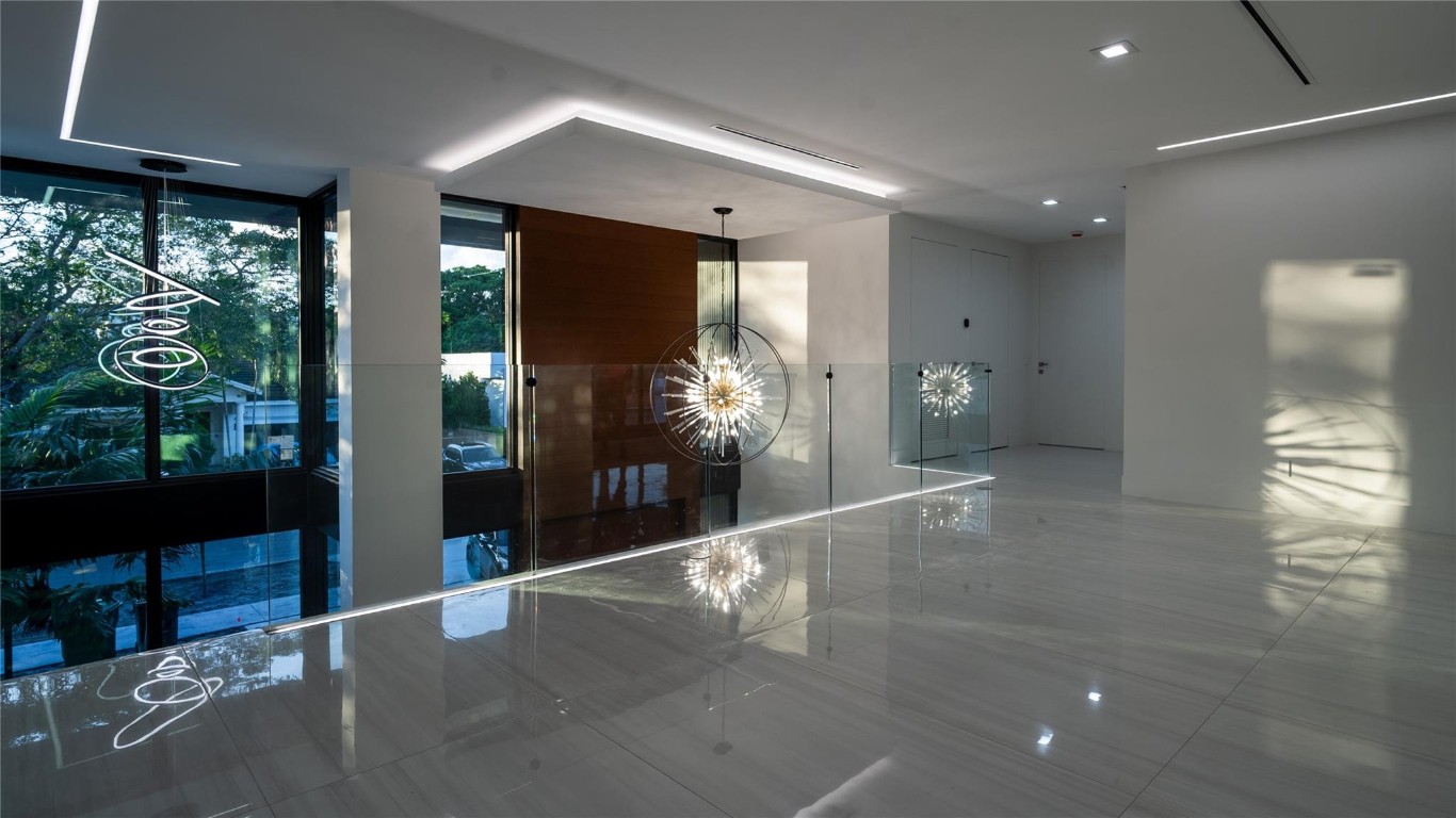 508 NE 9th Fort Lauderdale, FL 33301