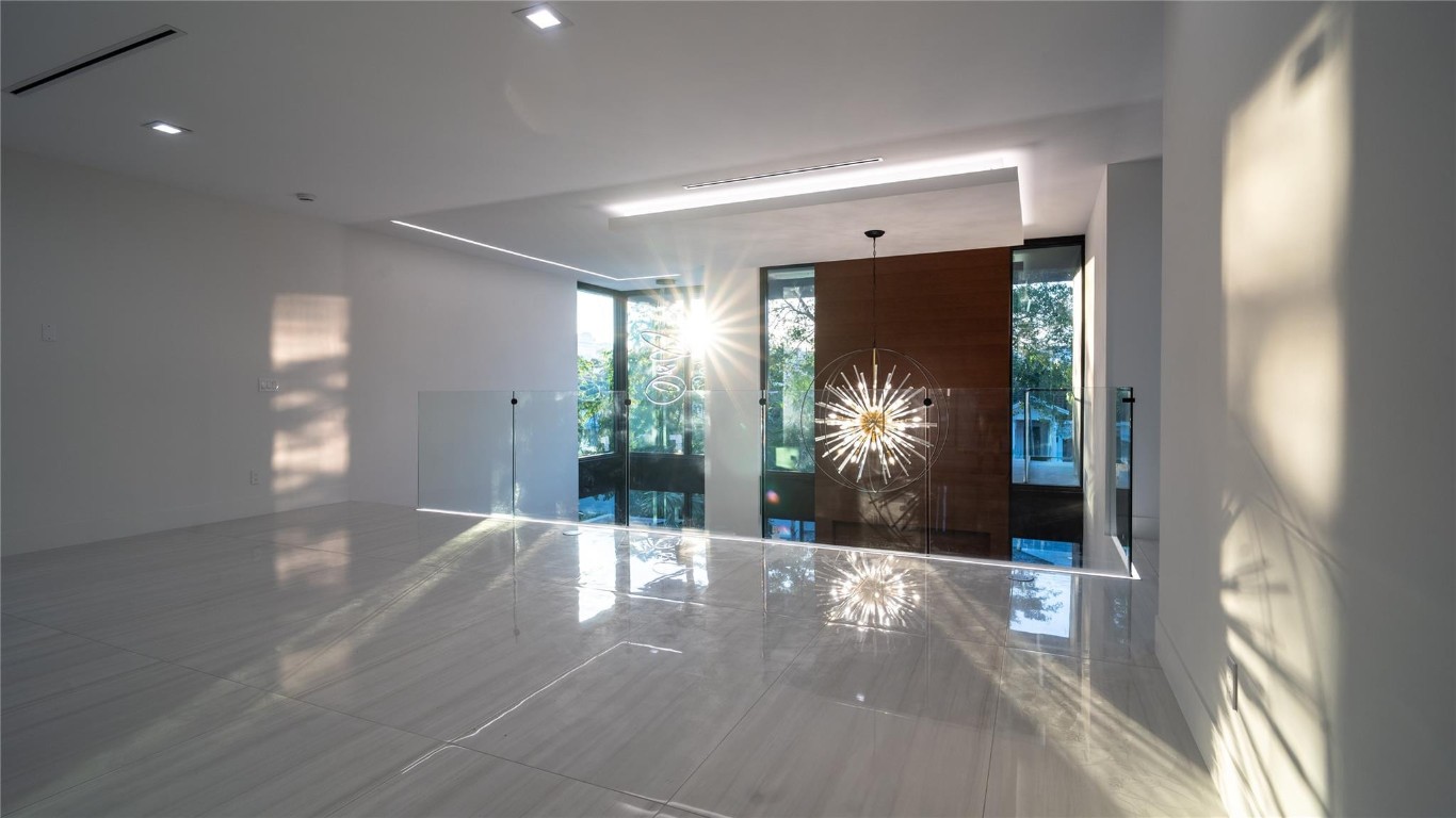 508 NE 9th Fort Lauderdale, FL 33301