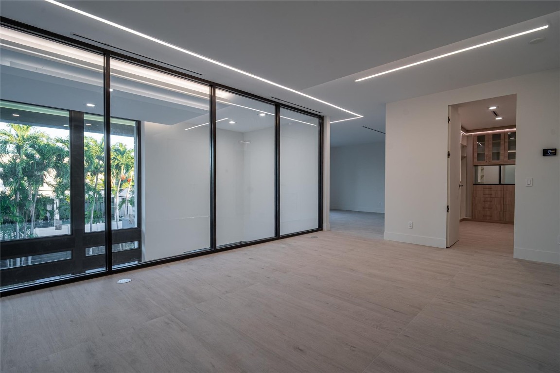 508 NE 9th Fort Lauderdale, FL 33301