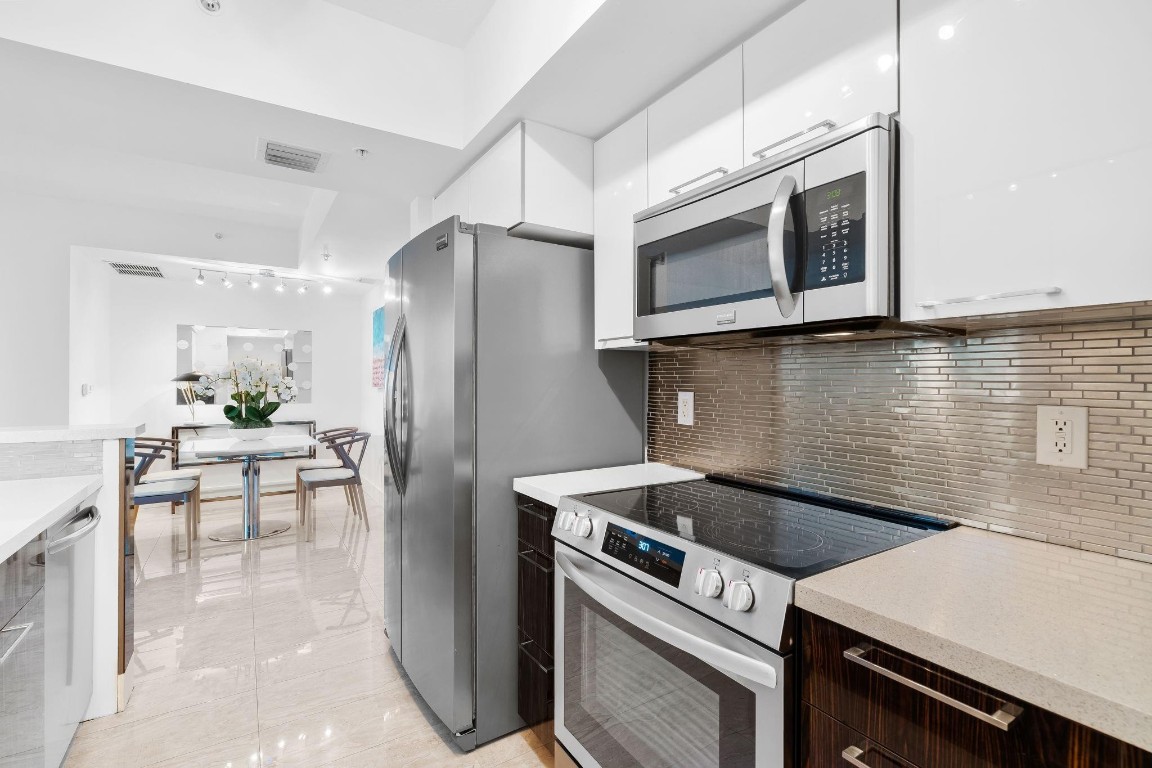 347 N New Riv #602 Fort Lauderdale, FL 33301