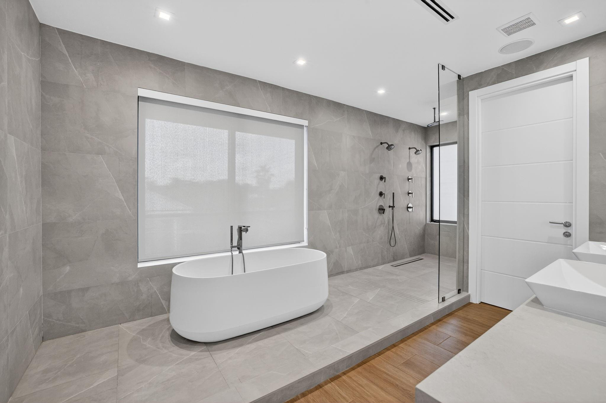 1225 NE 4th Fort Lauderdale, FL 33301