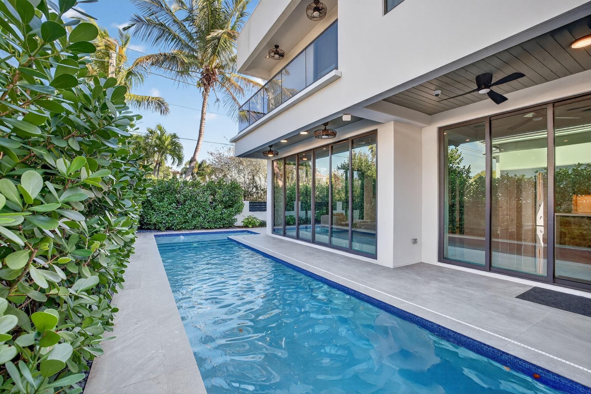 1225 NE 4th Fort Lauderdale, FL 33301