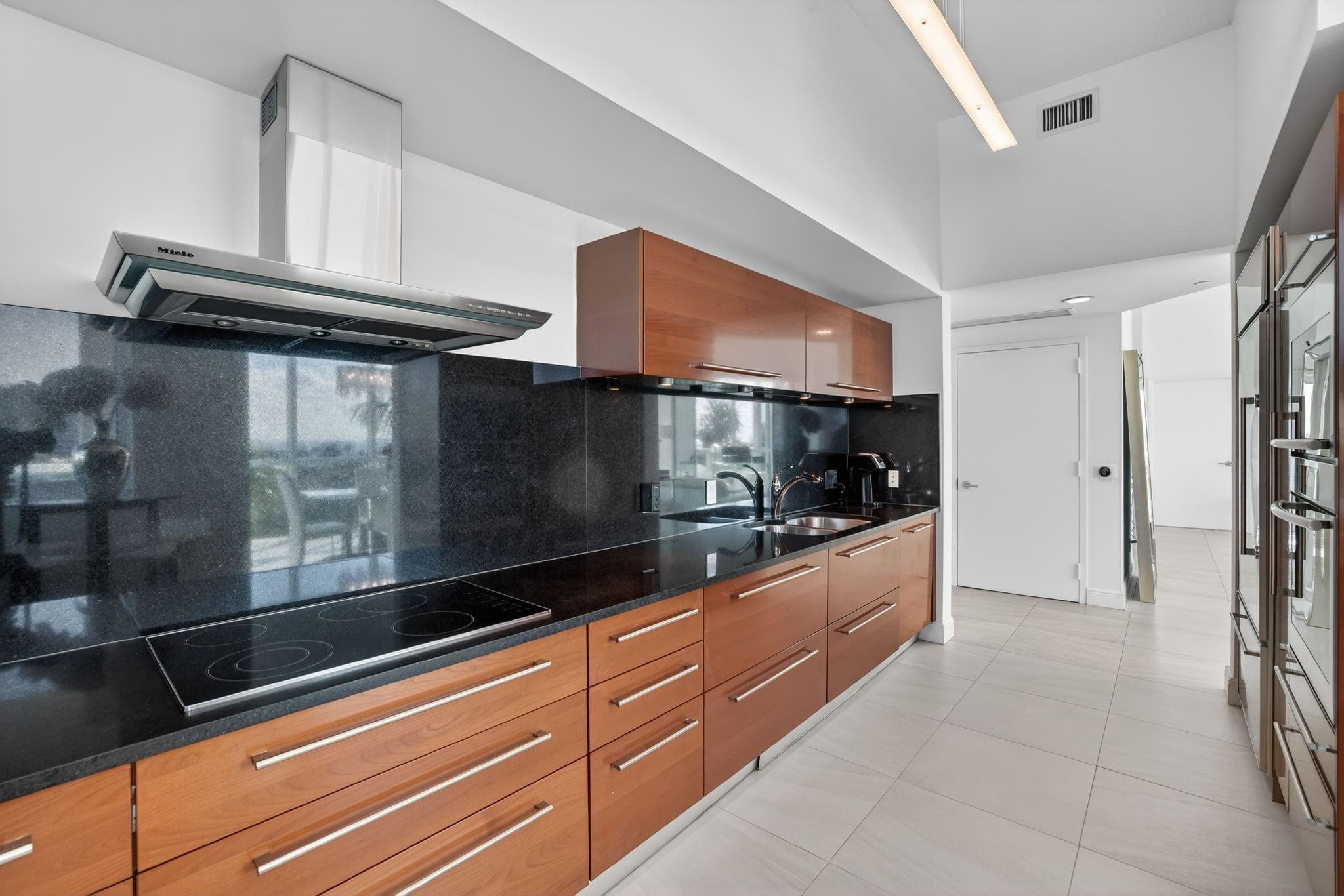 101 S Fort Lauderdale Bch #607 Fort Lauderdale, FL 33316