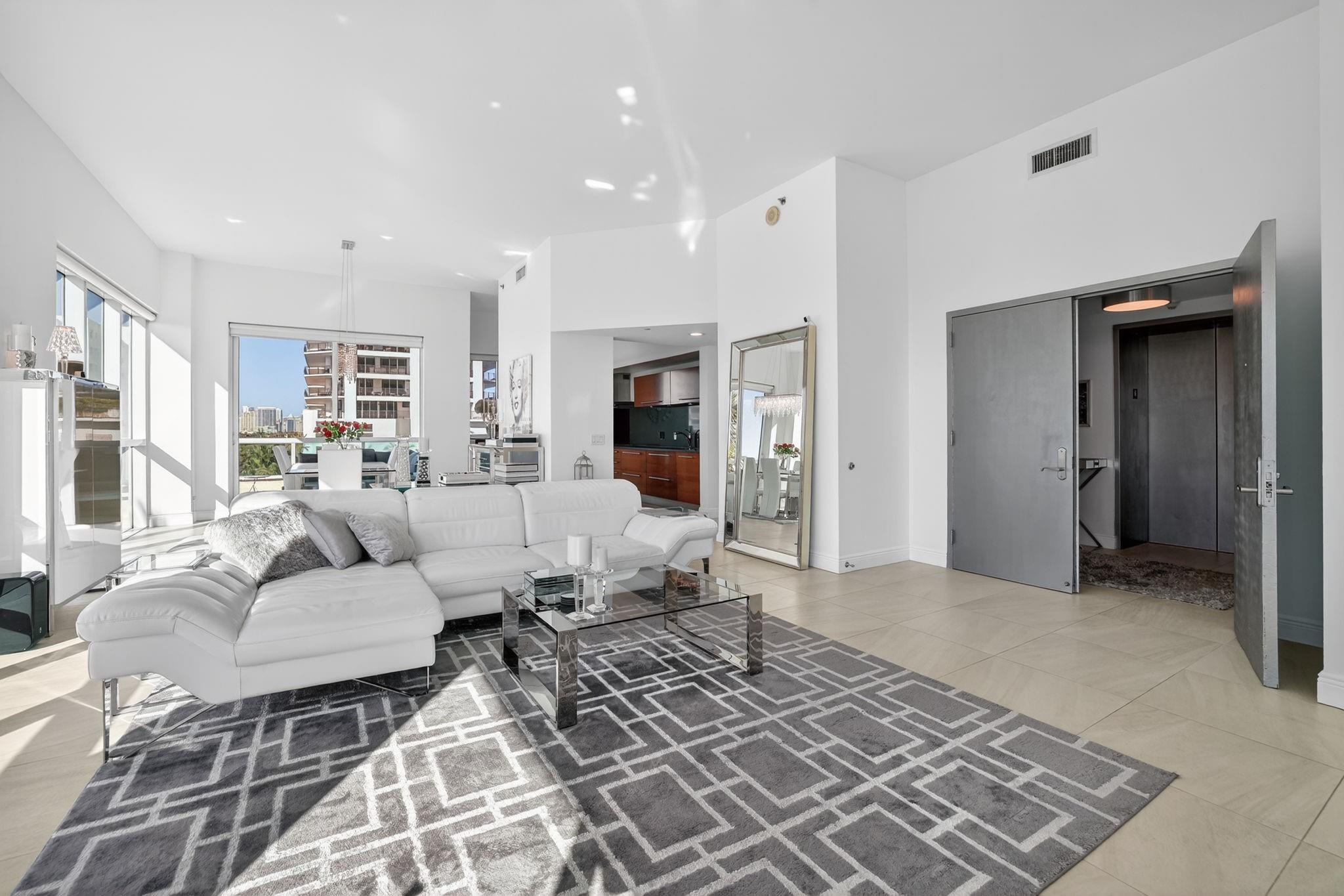 101 S Fort Lauderdale Bch #607 Fort Lauderdale, FL 33316