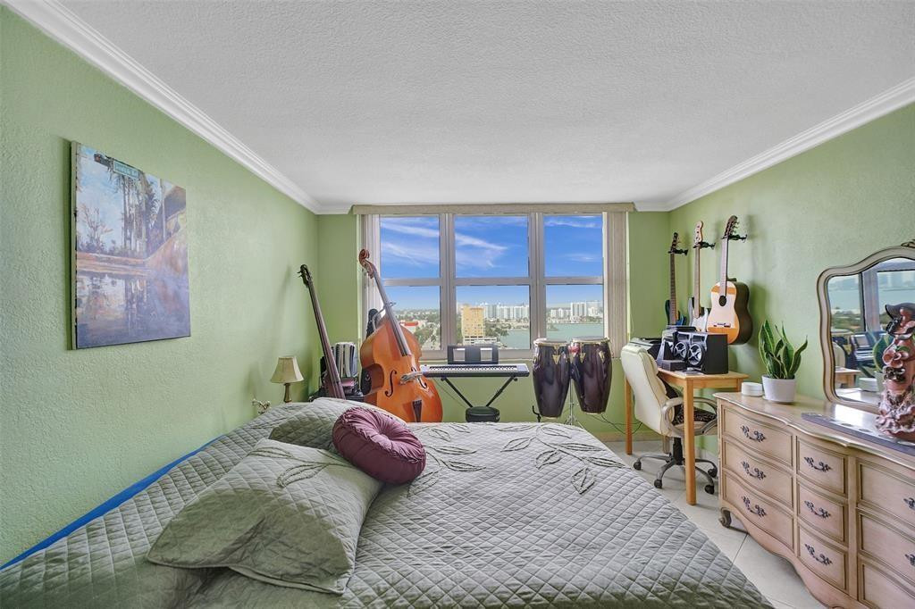 1865 79th St #16B North Bay Village, FL 33141