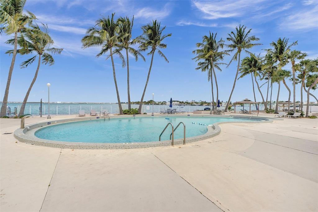 1865 79th St #16B North Bay Village, FL 33141