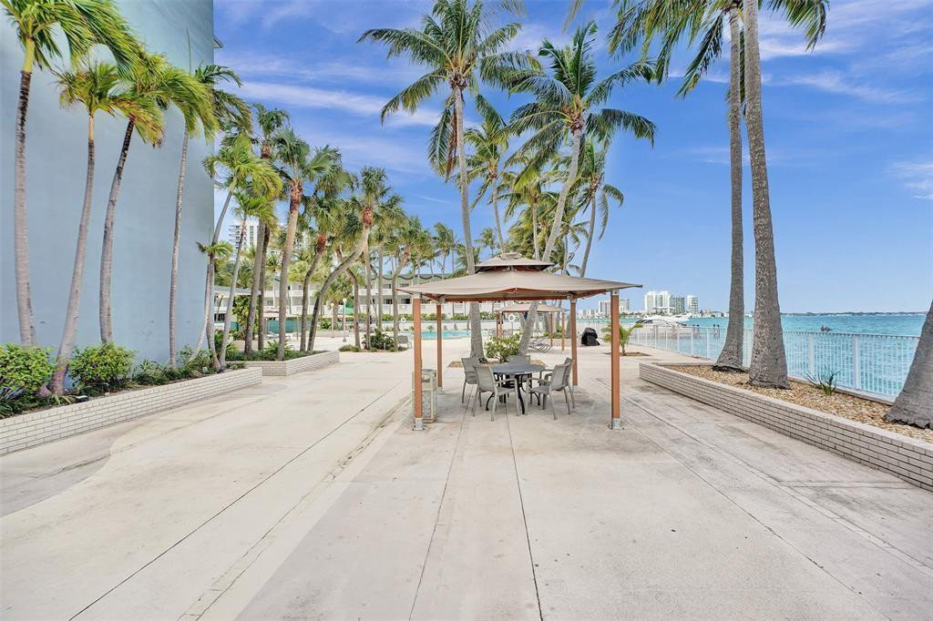 1865 79th St #16B North Bay Village, FL 33141