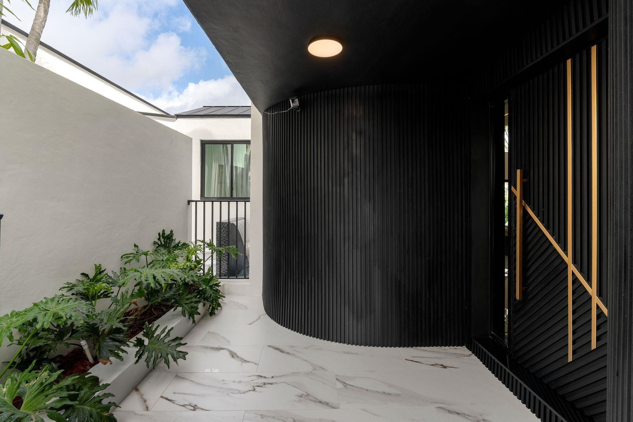 2651 NE 22nd Pompano Beach, FL 33062