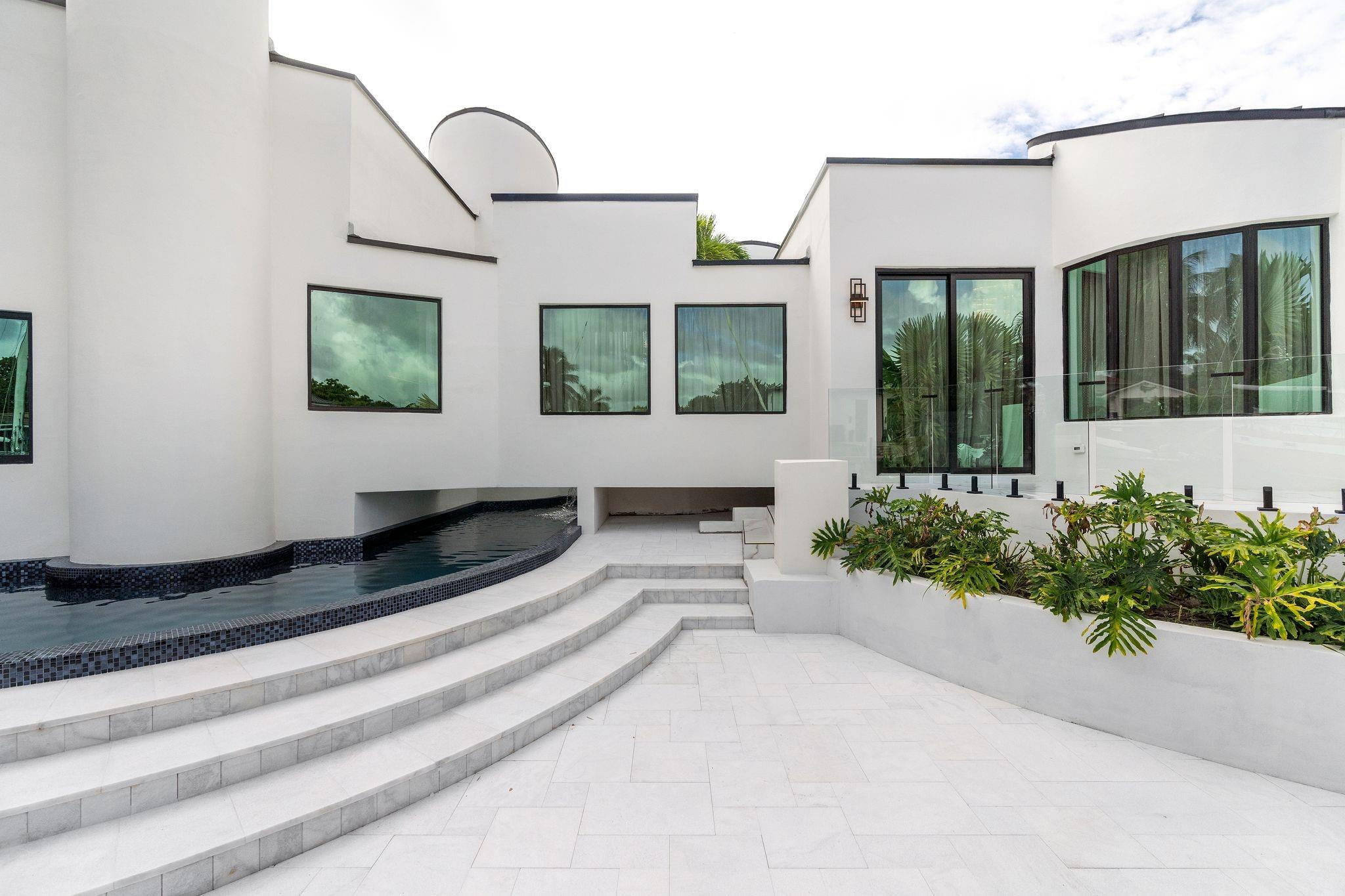 2651 NE 22nd Pompano Beach, FL 33062