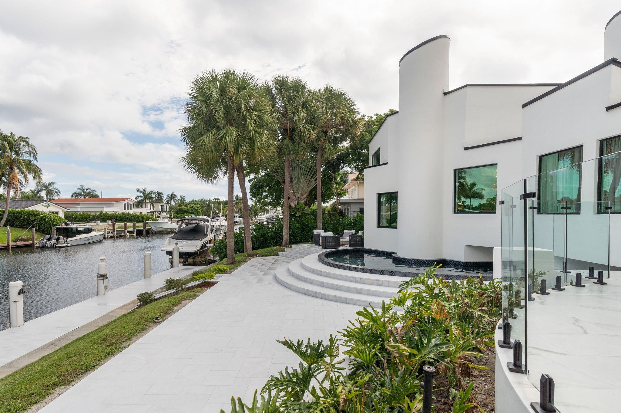 2651 NE 22nd Pompano Beach, FL 33062