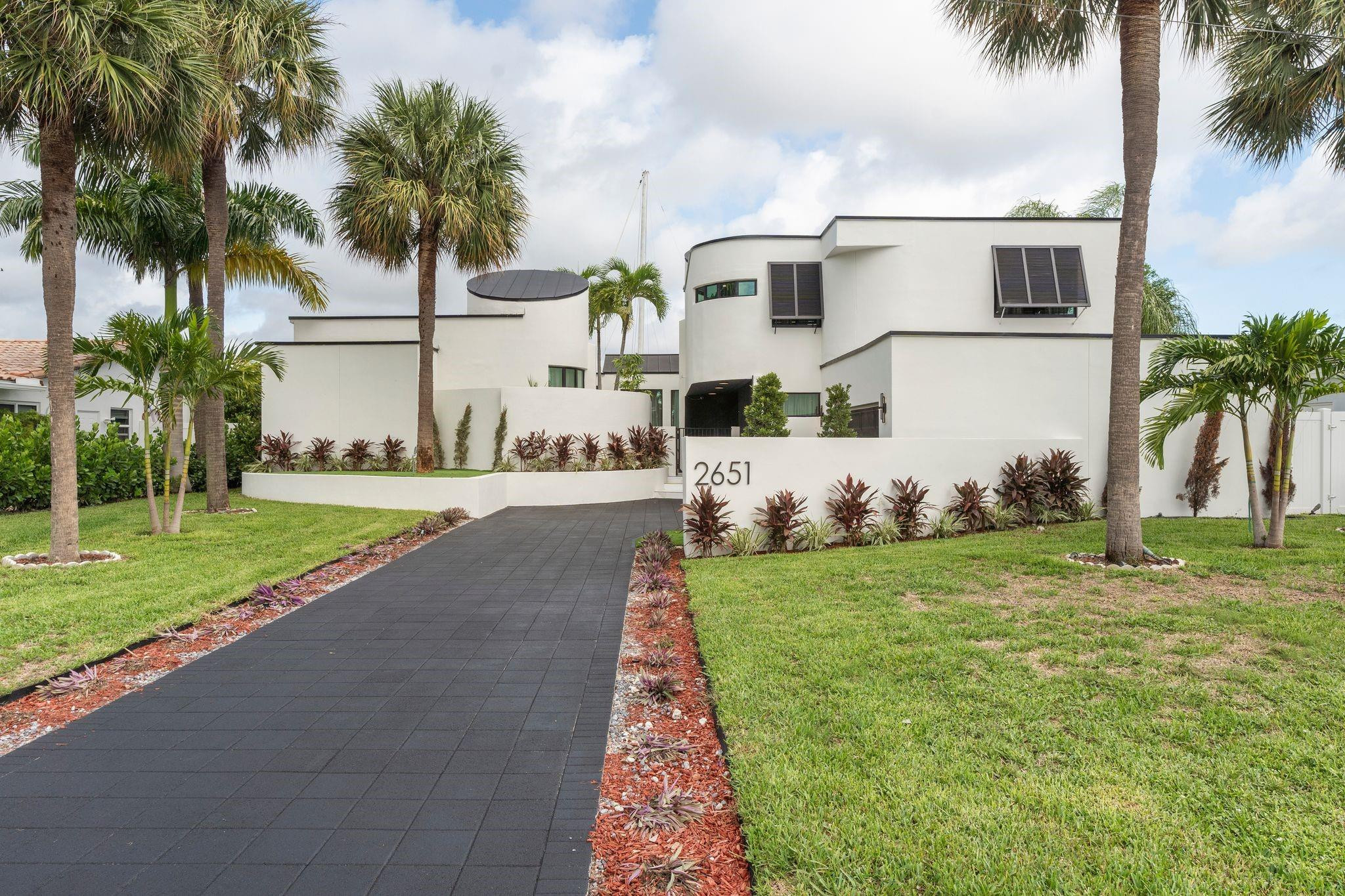 2651 NE 22nd Pompano Beach, FL 33062