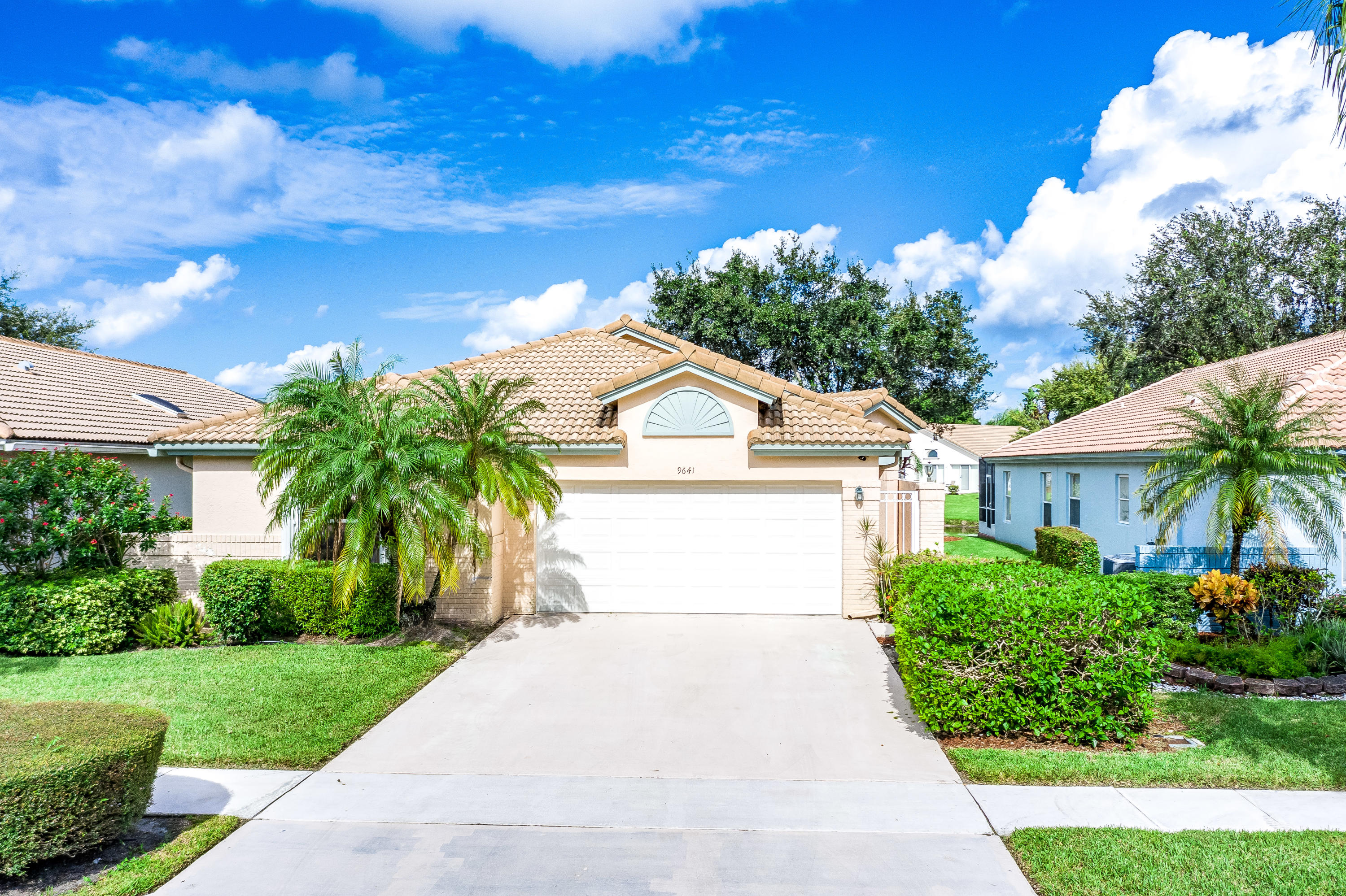 9641 Harbour Lake Circle