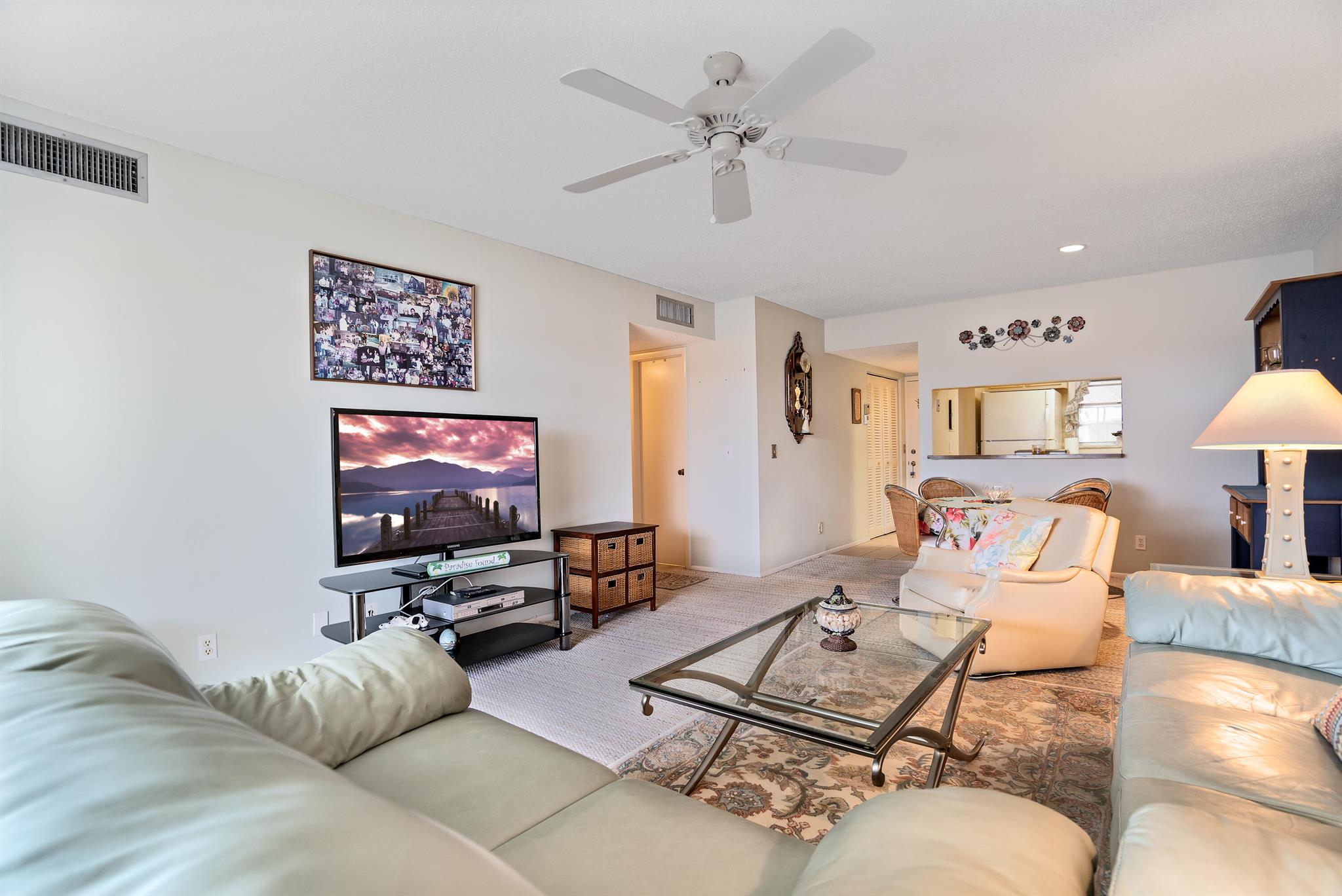 12019 W Greenway Dr #205