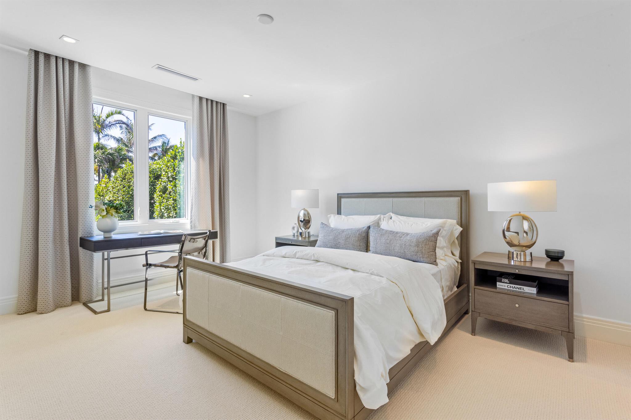 1740 S Ocean Blvd Palm Beach, FL 33480