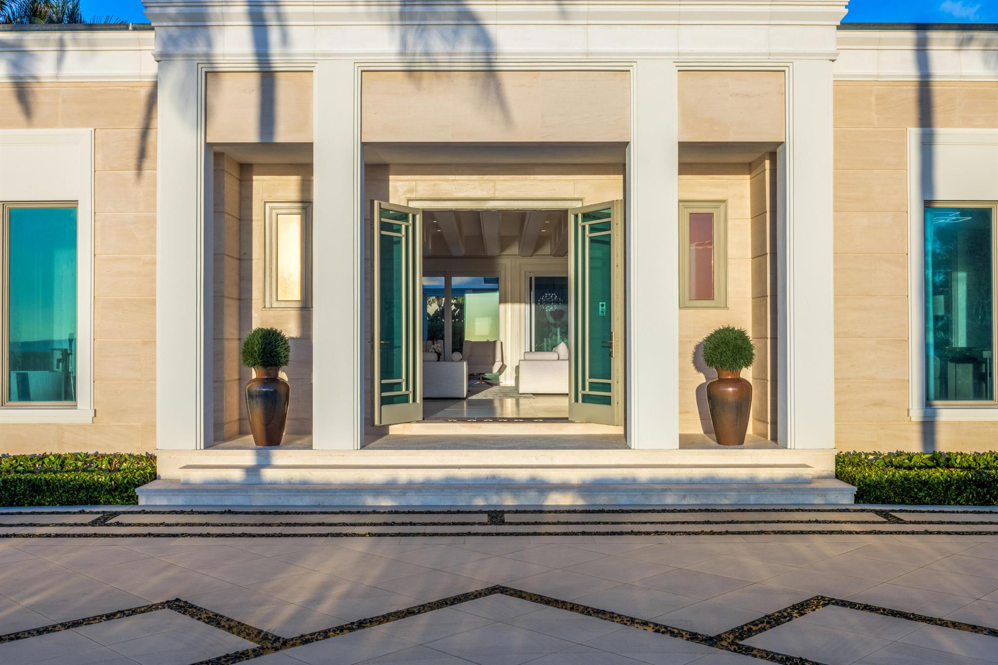 1740 S Ocean Blvd Palm Beach, FL 33480