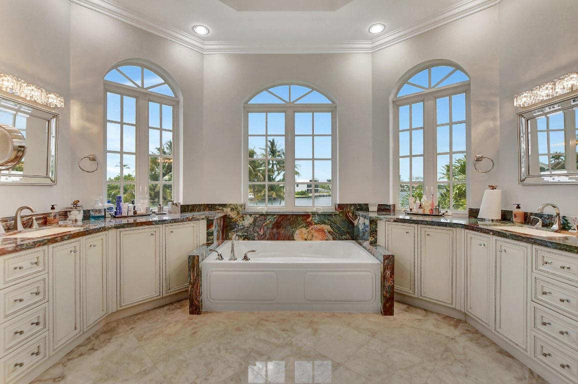 857 Havana Boca Raton, FL 33487