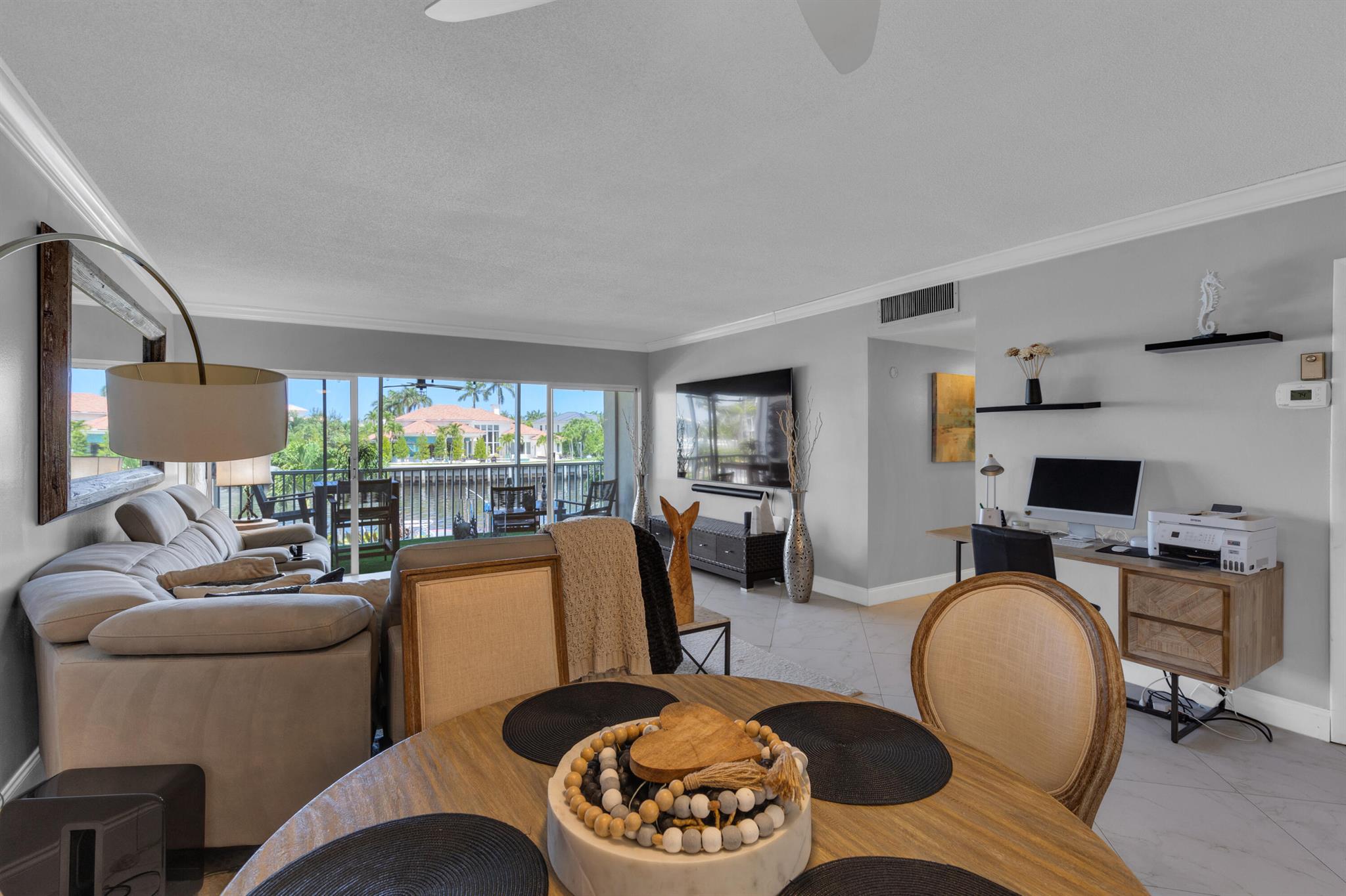 390 N Federal Hwy #204,Deerfield Beach, FL 33441